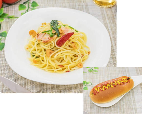 写真：もちもち生めんパスタ&ホットドッグ（スープ・サラダset）